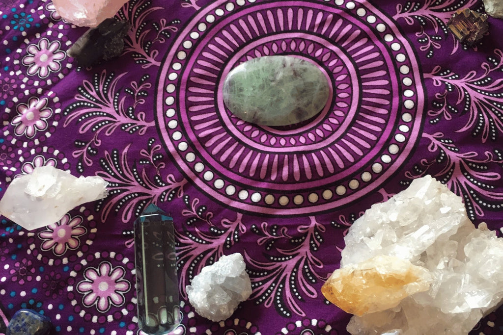 Crystals for Luck and Success: Unlocking the Power of Manifestation - Tarah Co