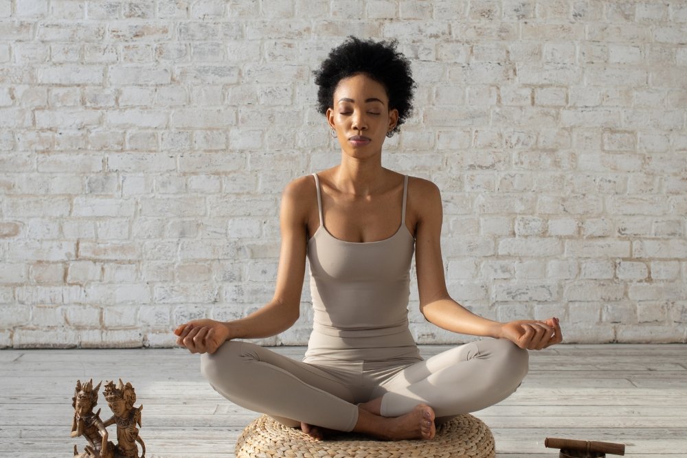How to Meditate For Beginners: Achieve Clarity and Peace Through Meditation - Tarah Co